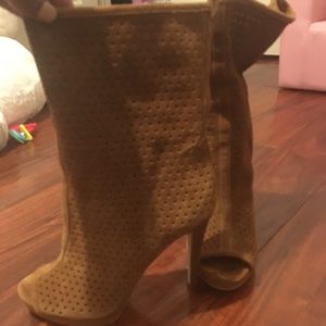 Bcbgeneration Gretchen Maya Nubuck- Toffee